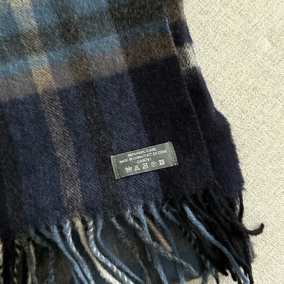 Plaid Blue Wool Scarf - Picture 4 of 4